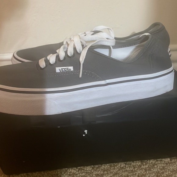 It is a 8 in men but can be used by a man or woman - Picture 2 of 4